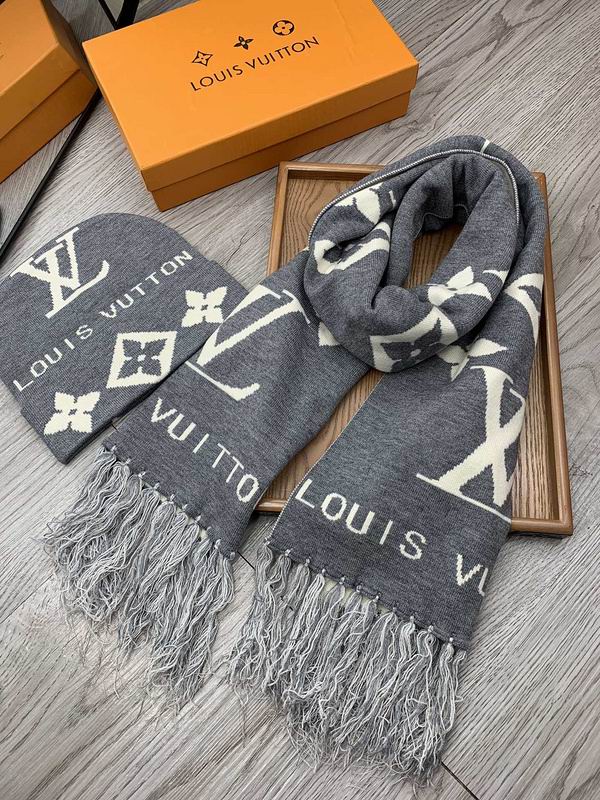 Louis Vuitton Hat & Scarf Set ID:20231105-129